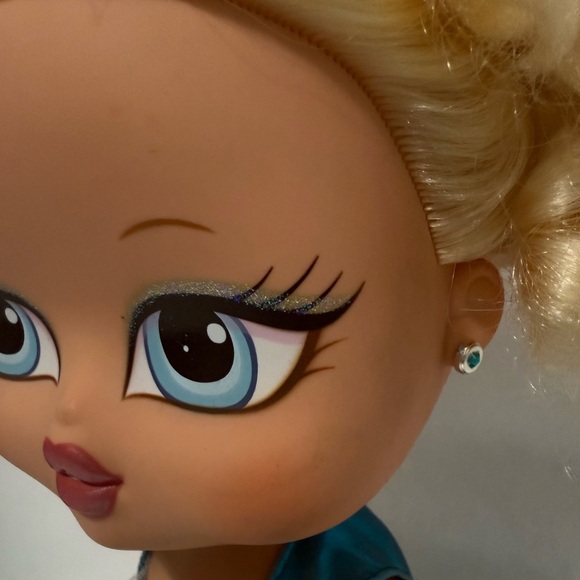 16โ Bratz Babyz Super Skaterz Cloe Doll - Picture 13 of 13